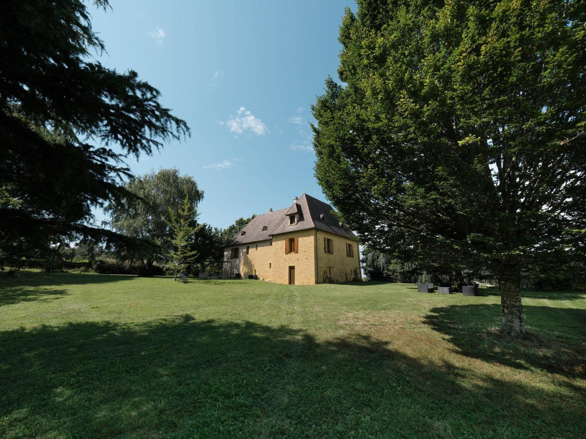 Grande Maison En Perigord A 10 Mn De Sarlat Marquay Ngoại thất bức ảnh